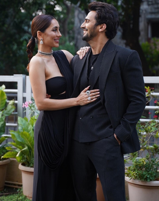 Karan Kundra-Anusha dandekar-Bhushan Pradhan-1-2-3-4