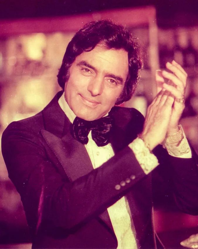 Feroz Khan-1-2-3-4-5