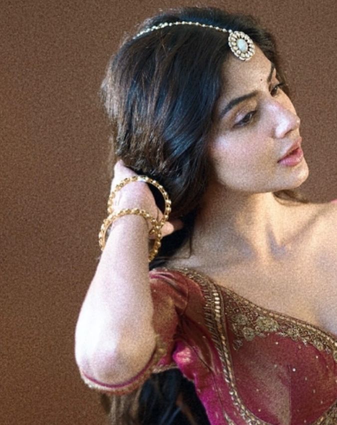 Kashmira Pardeshi -1-2