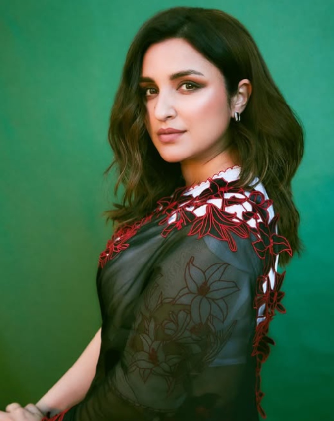 Parineeti Chopra-Raghav Chadha (3)-1-2-3-4-5