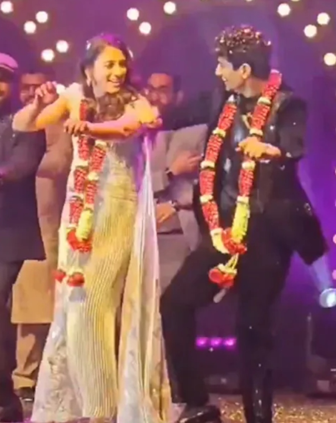 Smriti Mandhana and Palash Muchhal patch up rumors Smriti Mandhana and Palash Muchhal patch up rumors-1-2-3-4-5-6