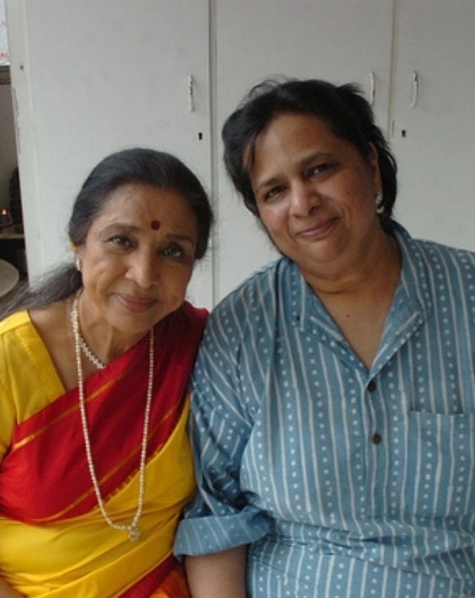 Asha Bhosle Family-1-2-3-4