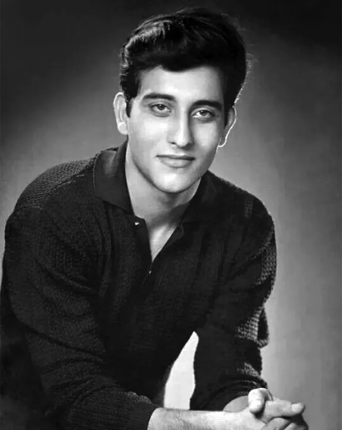 Vinod Khanna-Amitabh Bachchan (1)-1-2