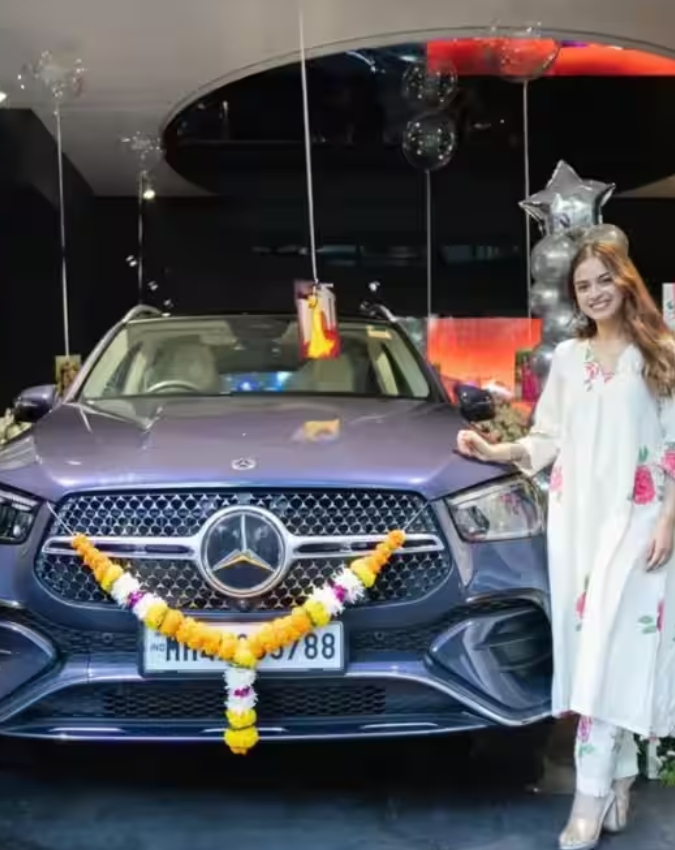 Young Actress Buys Luxury Mercedes Car -1-2-3-4-5