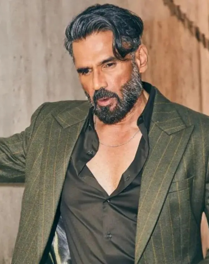 suniel shetty childhood photos -1-2-3-4