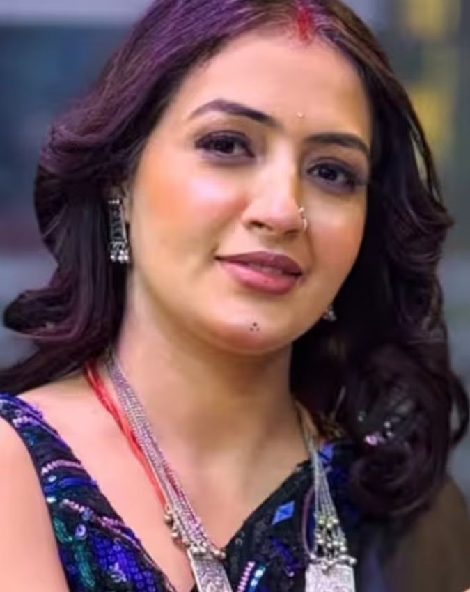 Vada Pva Girl Chandrika Dixit -1-2