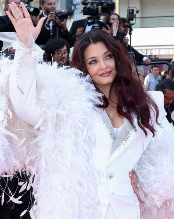 Aishwarya Rai-1-2-3-4