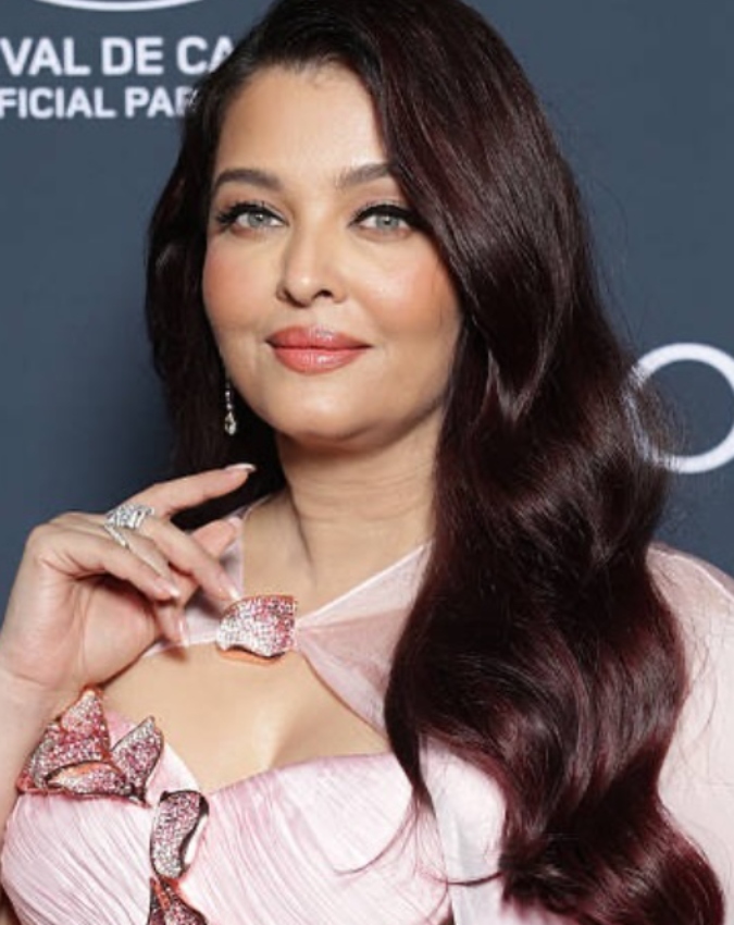 Aishwarya Rai-1-2-3-4-5-6