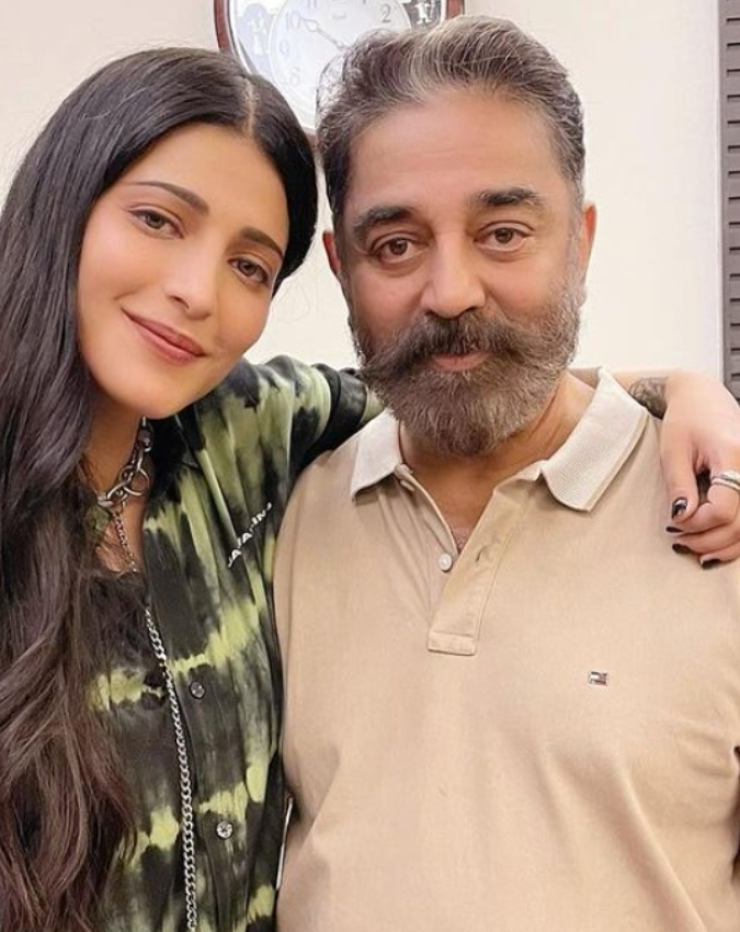 Sanjay Dutt With daughter Trishala-Saif Ali Khan With Daughter Sara Ali Khan-1-2-3-4-5-6-7