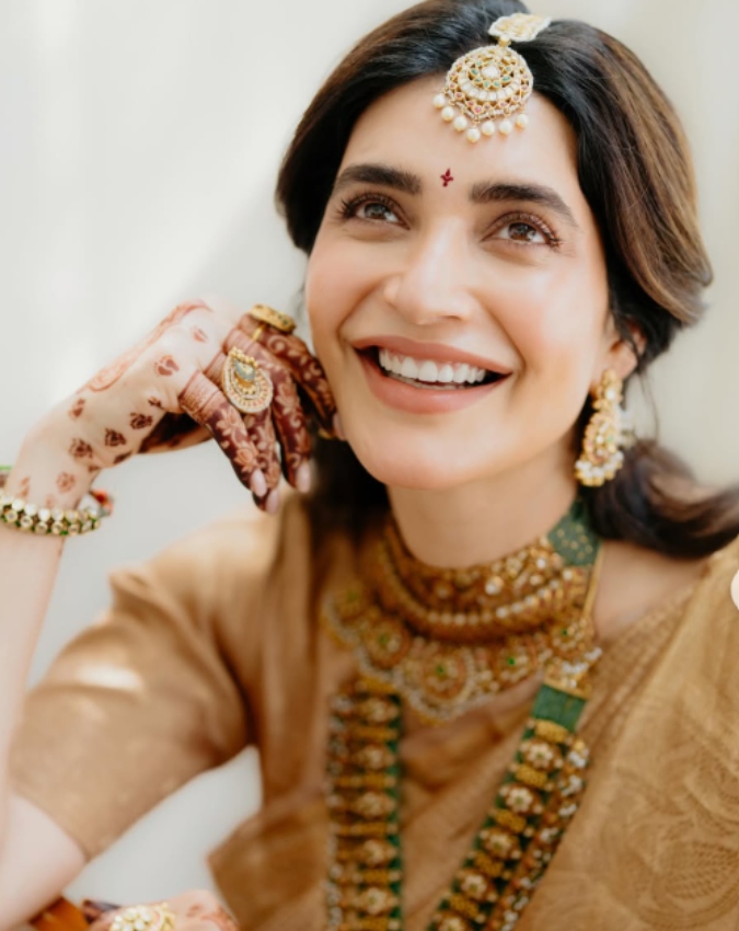Karishma tanna-1-2-3-4