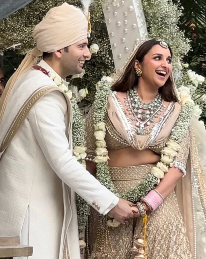 Parineeti Chopra-raghav Chadha, Priyanka Chopra Mother-1-2-3-4