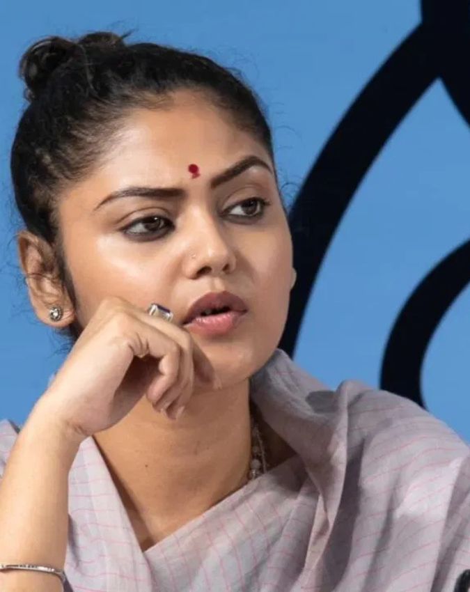 who is saayoni ghosh-1-2-3-4-5-6