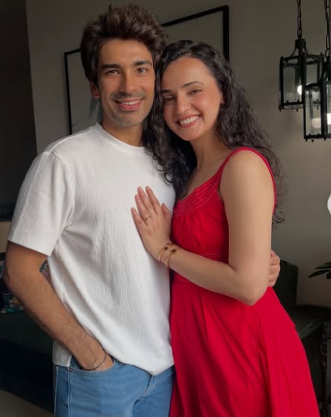 Sanaya Irani-Mohit Sehgal (5)-1-2-3-4-5