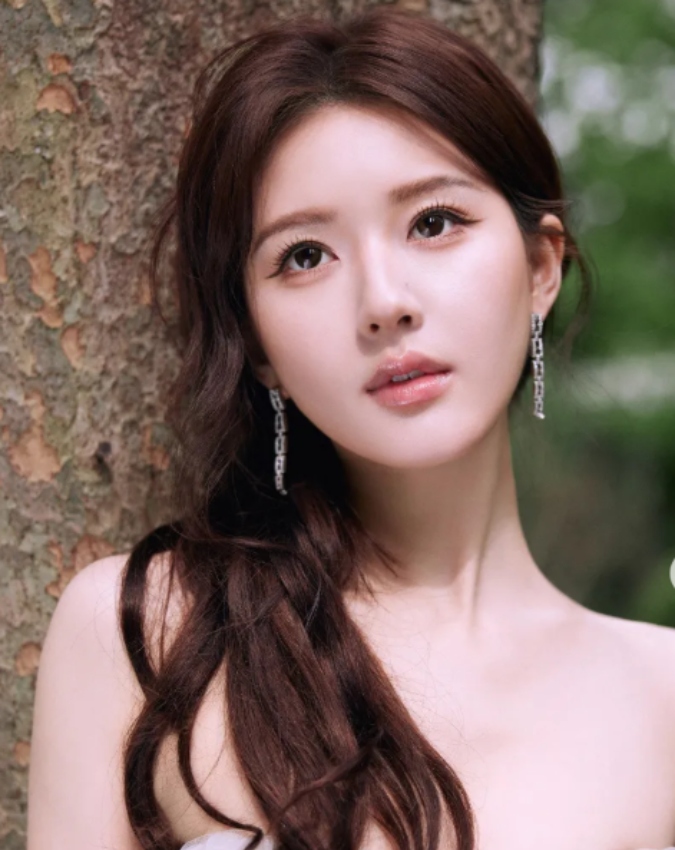 Zhao Lusi-1-2-3