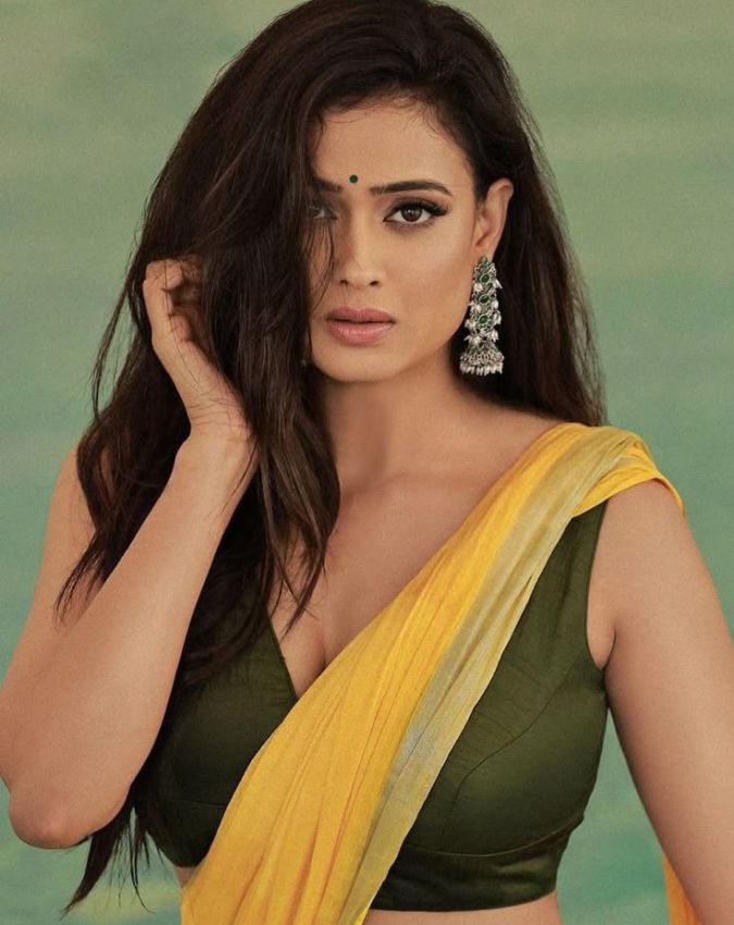 bollywood young moms-1-2