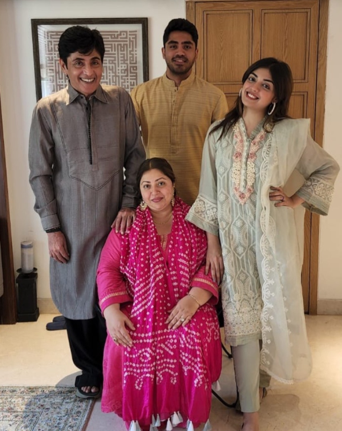 Aasif Sheikh-1-2-3-4-5