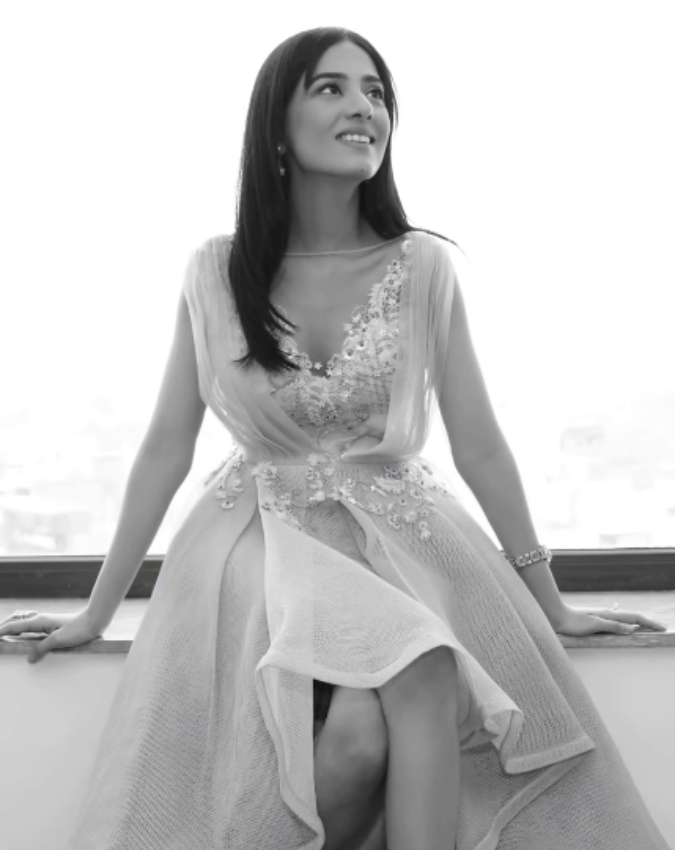 Amrita Rao-1-2-3-4-5-6