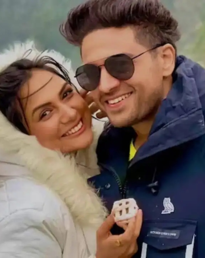 Gaurav Khanna Akanksha Chamola-1-2-3-4