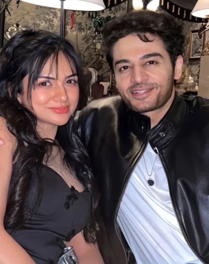 Gaurav Khanna Akanksha Chamola-1-2-3-4-5-6