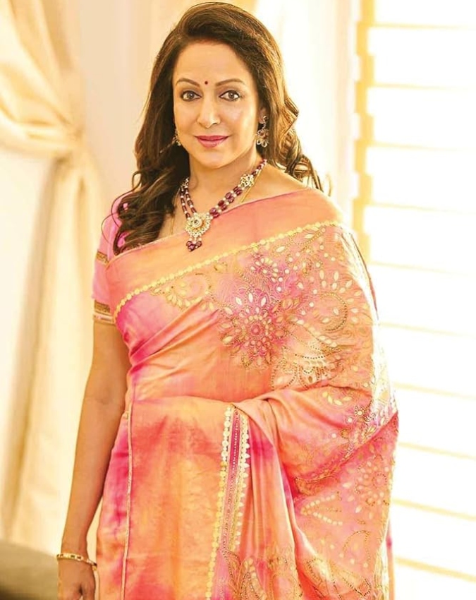 Hema Malini-Amitabh Bachchan-1-2
