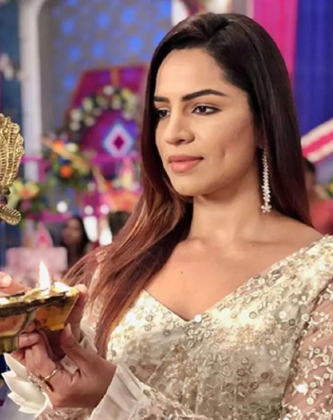 Kumkum Bhagya Actress Shikha Singh-1-2