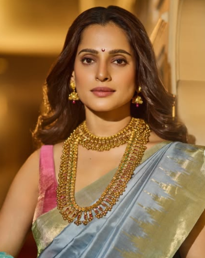 Priya Bapat-1-2