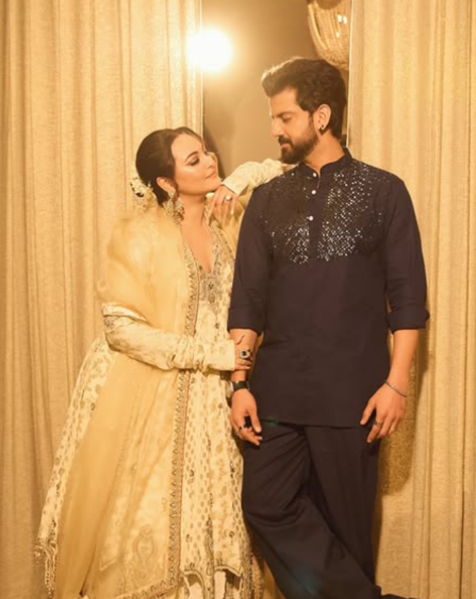 Sonakshi Sinha zaheer Khan- Poonam Sinha-1-2