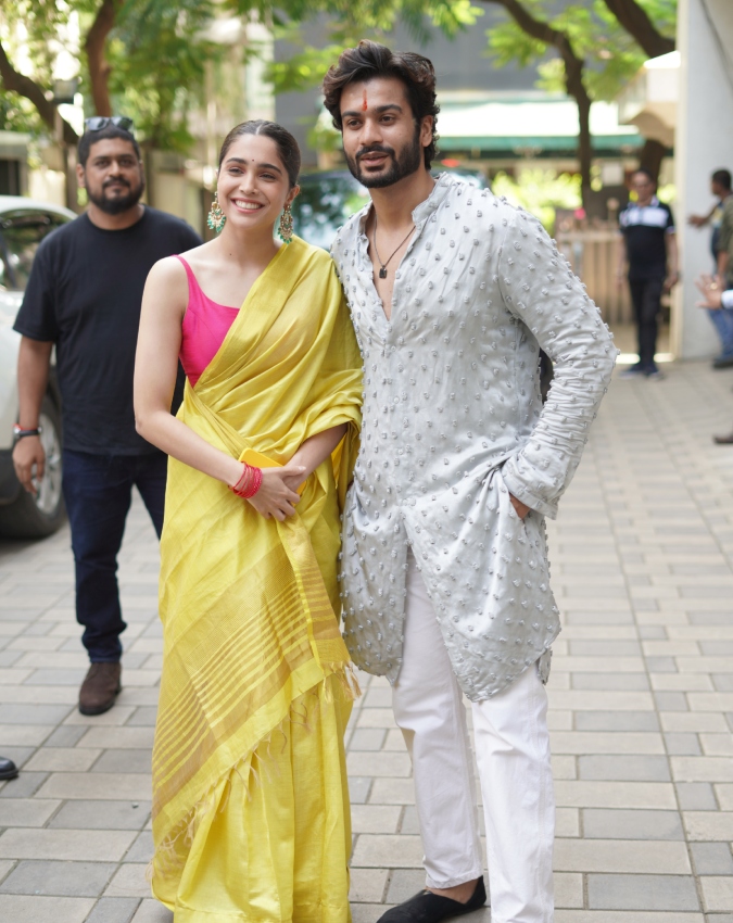Sunny Kaushal-Sharvari Wagh-1-2-3-4
