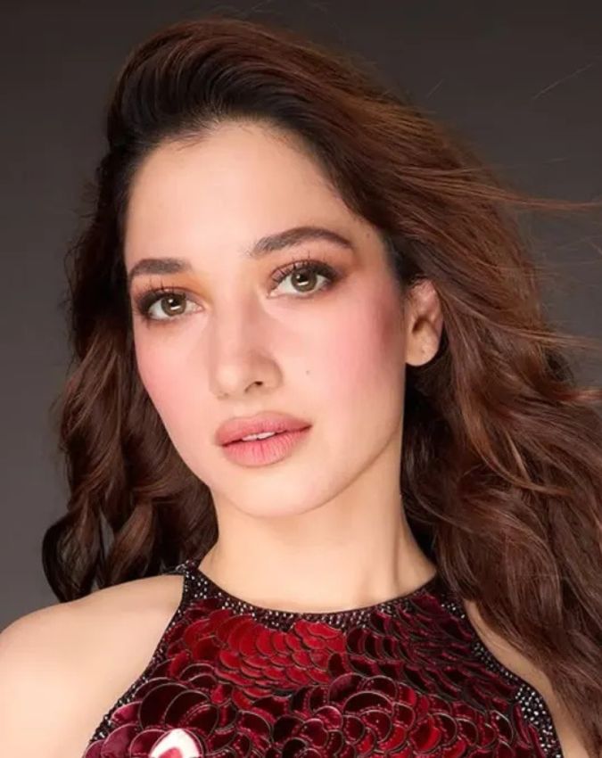 Tamannaah Bhatia's Song Ghafoor-1-2-3-4-5