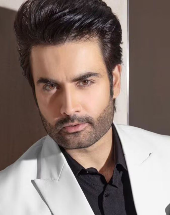 Vivian Dsena-1-2-3-4-5-6