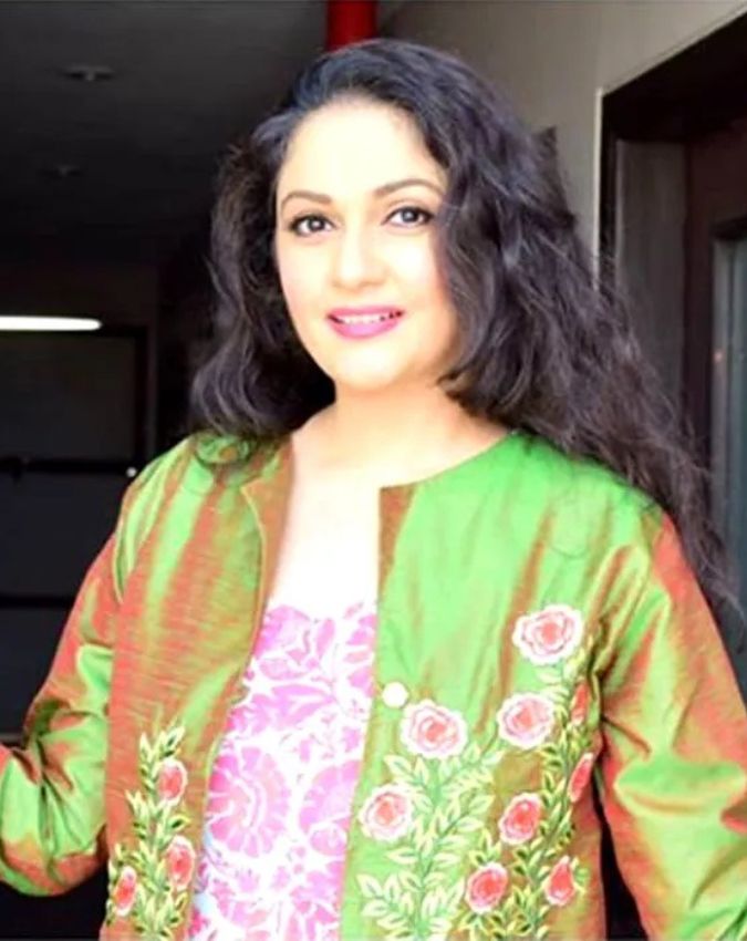 Gracy Singh-1-2-3-4-5-6