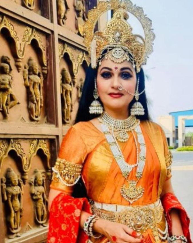 Gracy Singh-1-2-3-4-5