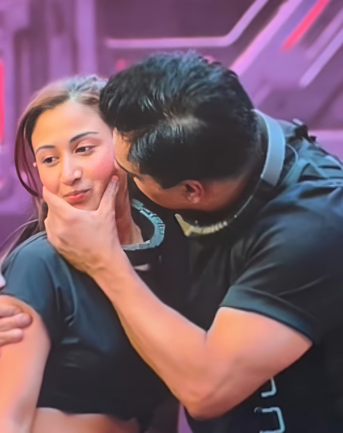 Ram Kapoor Lock Upp 2-1-2-3-4