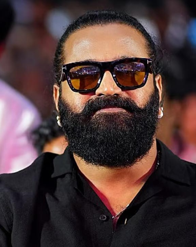 Rishab Shetty-1-2-3-4-5