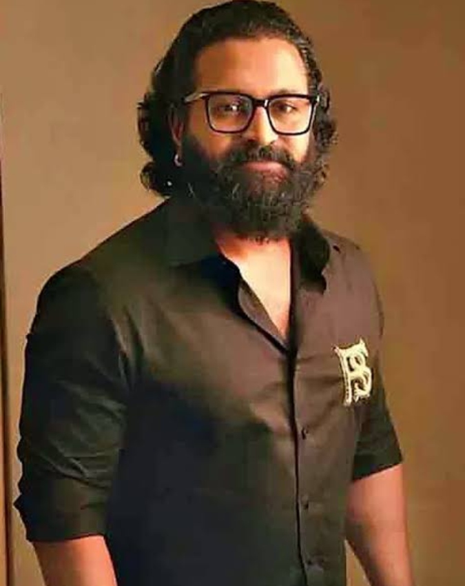 Rishab Shetty-1-2-3-4-5-6