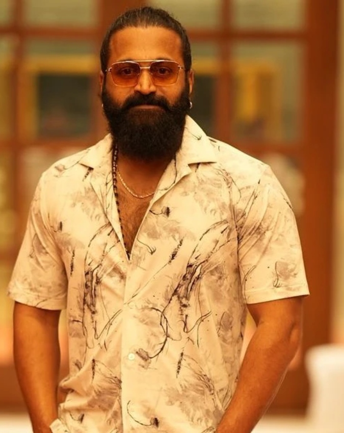 Rishab Shetty-1-2-3-4-5-6-7
