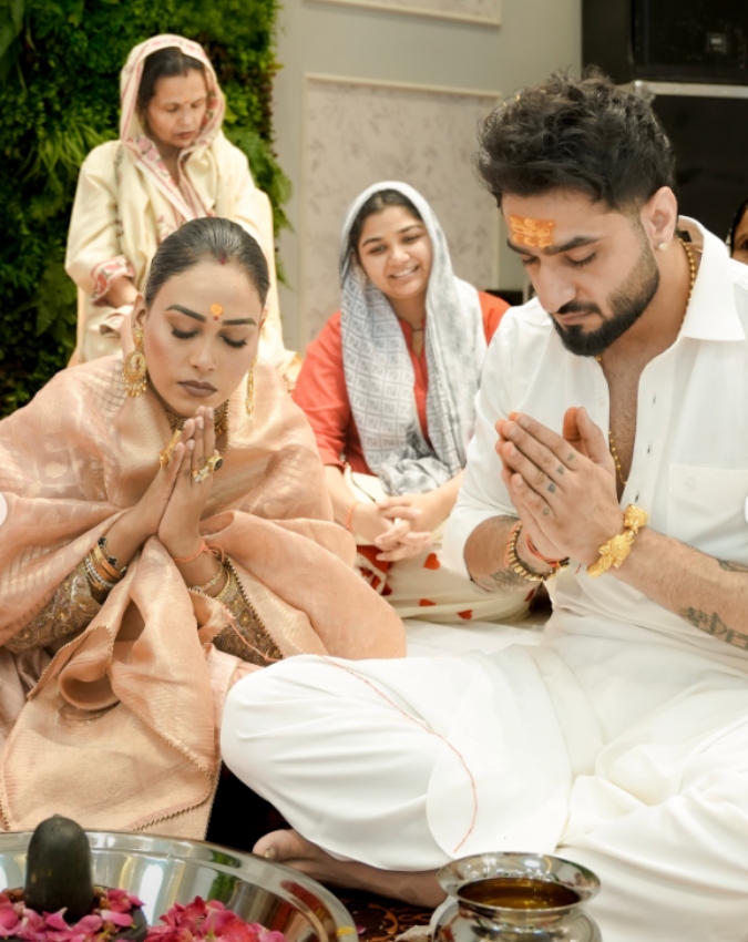 Afsana Khan-Sajan Sharma-1-2-3-4-5