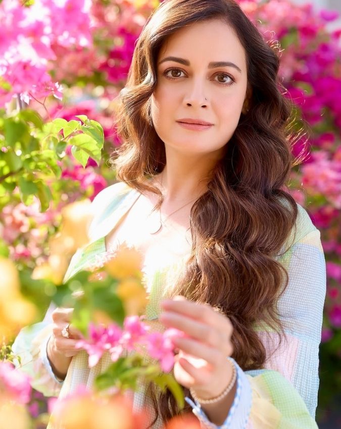 Dia Mirza-1-2-3-4-5