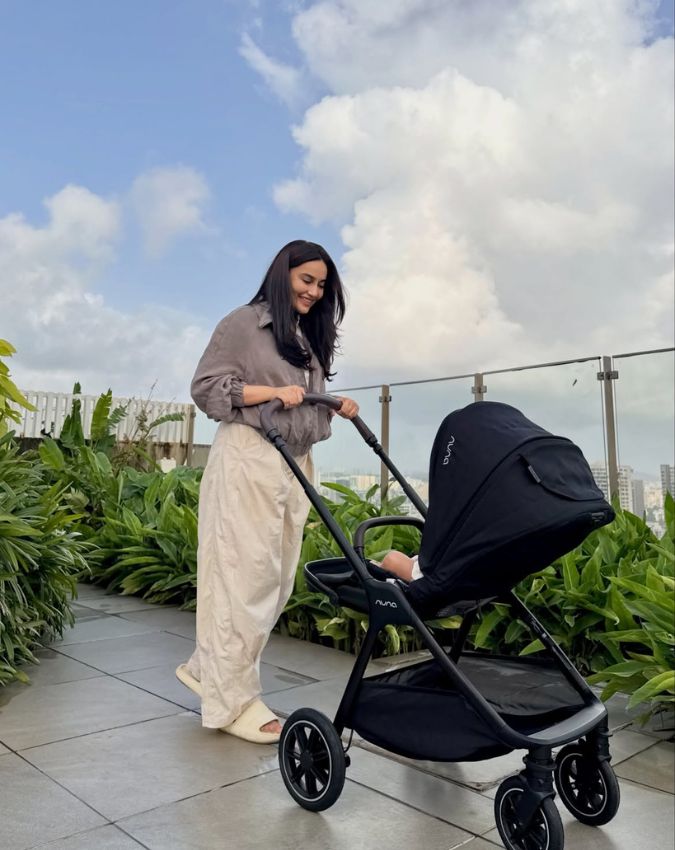 Surbhi Jyoti post-1-2-3-4-5-6